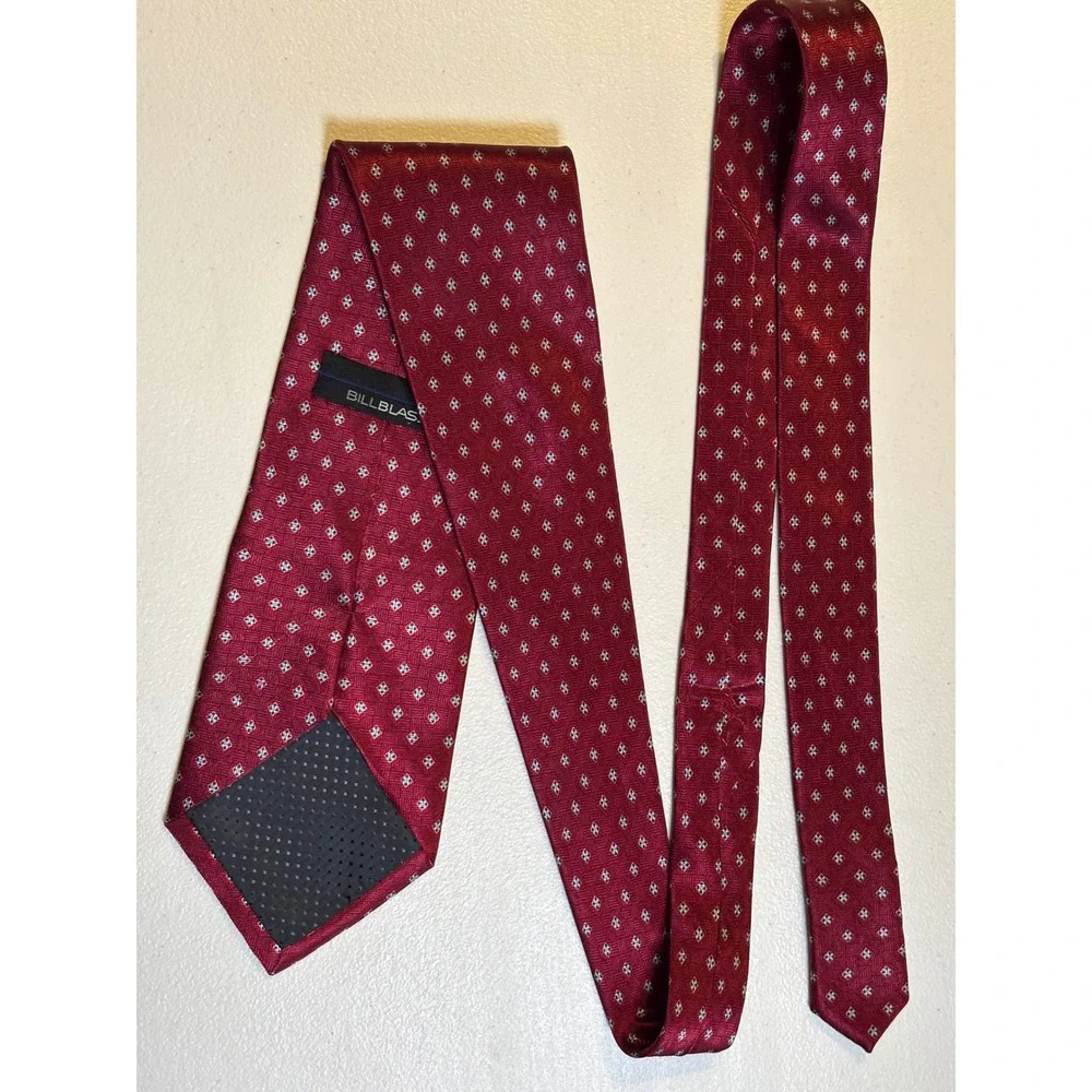 BILLBLASS Mens‎ Silk Necktie Burgundy Geometric Pattern  Dress Tie Preowned